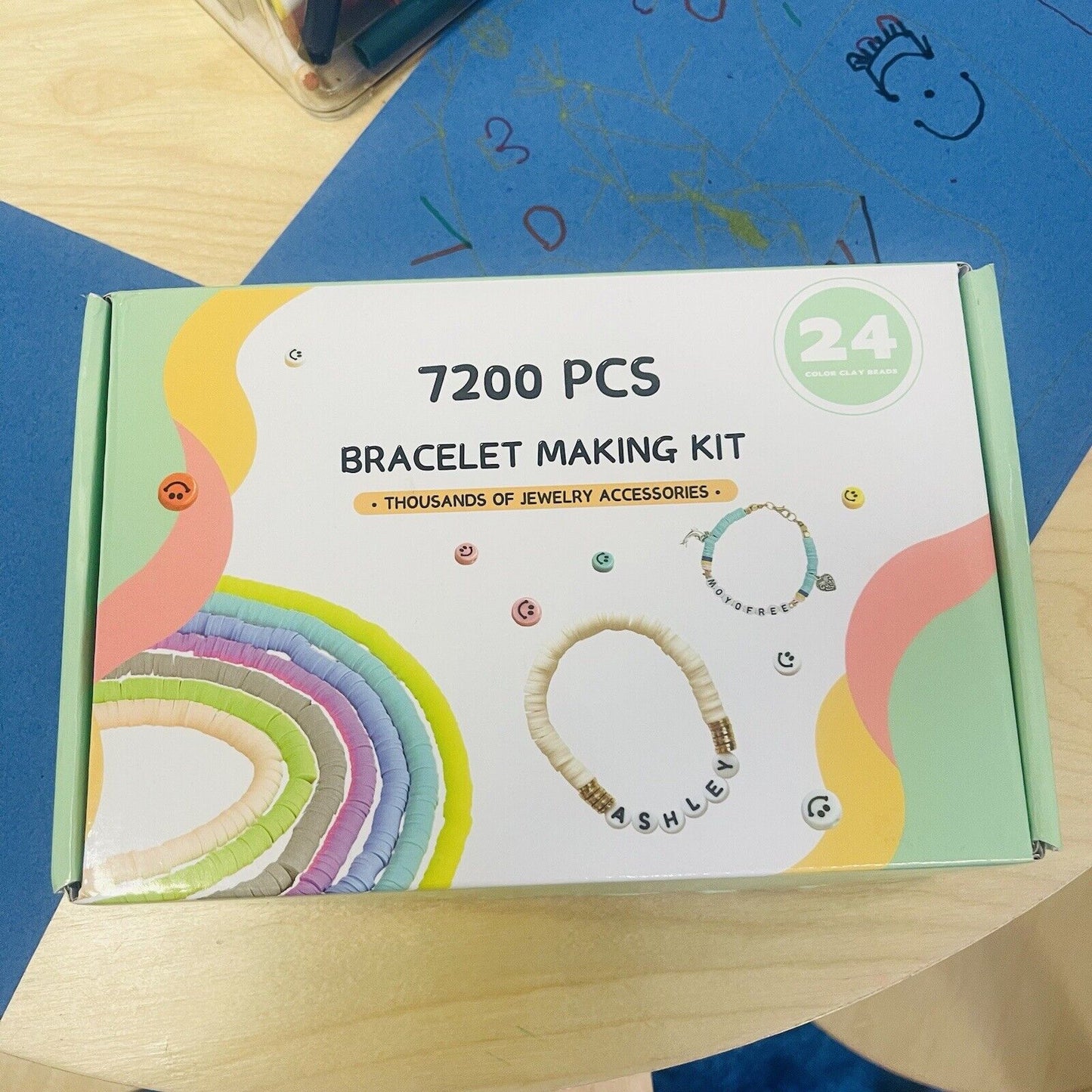 7200 Clay Beads Bracelet Making Kit,24 Colors Spacer Flat Beads for Jewelry Maki