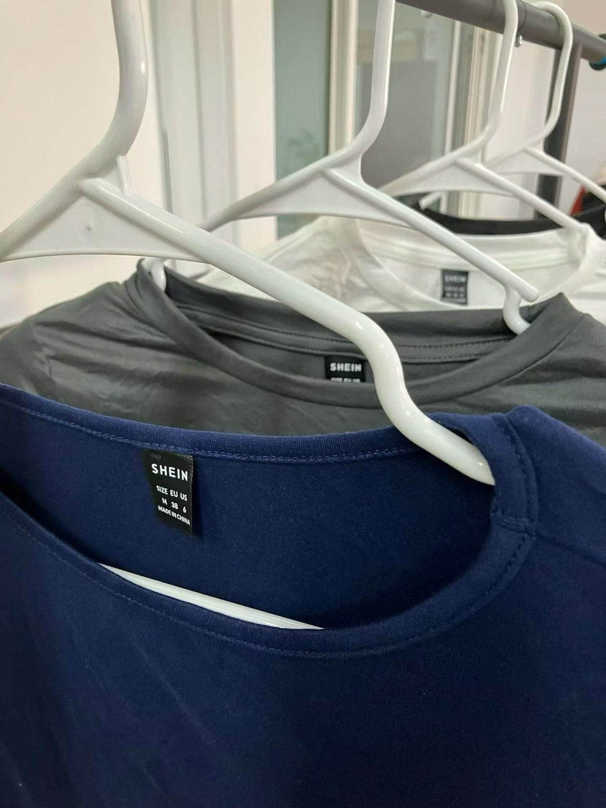 Women's long sleeve crop tops wholesale lot