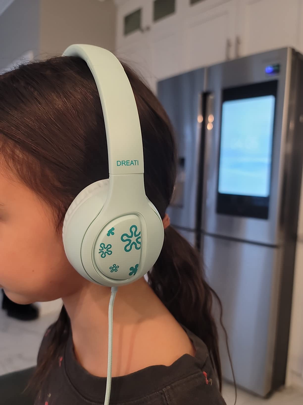 Headphones ,85/94db Volume Limiter Boys Girls On Earphones Wired with Microphone,Kids Head Phones with Audio Sharing for iPad/Kindle/PC/Laptop/School(Green)
