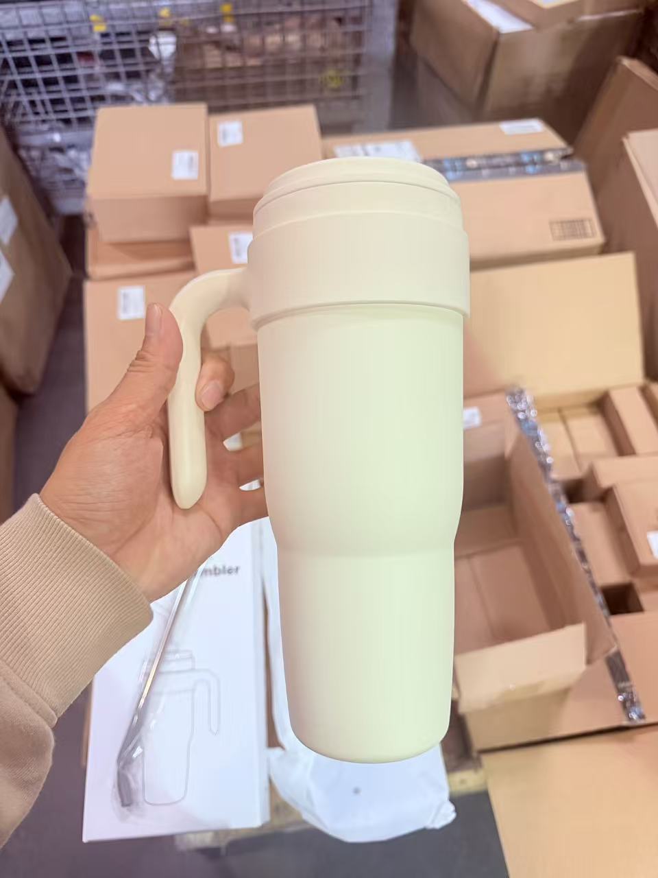 40oz Stainless Steel Tumbler with Handle and Straw, Travel Coffee Mug Stainless Steel Insulated ,Travel Mug with Lid, Spill Proof, Hot Beverage and Cold,