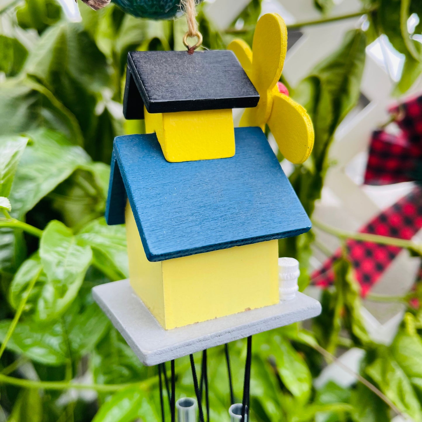 YEEYAYA Hand made wooden house wind chime