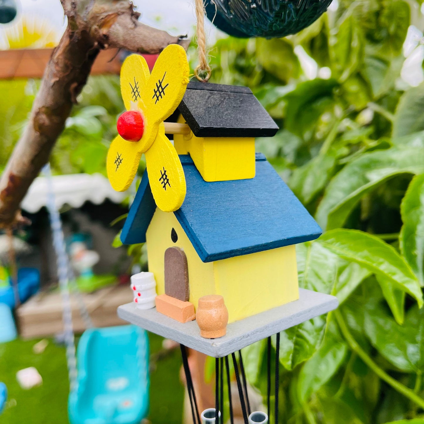 YEEYAYA Hand made wooden house wind chime