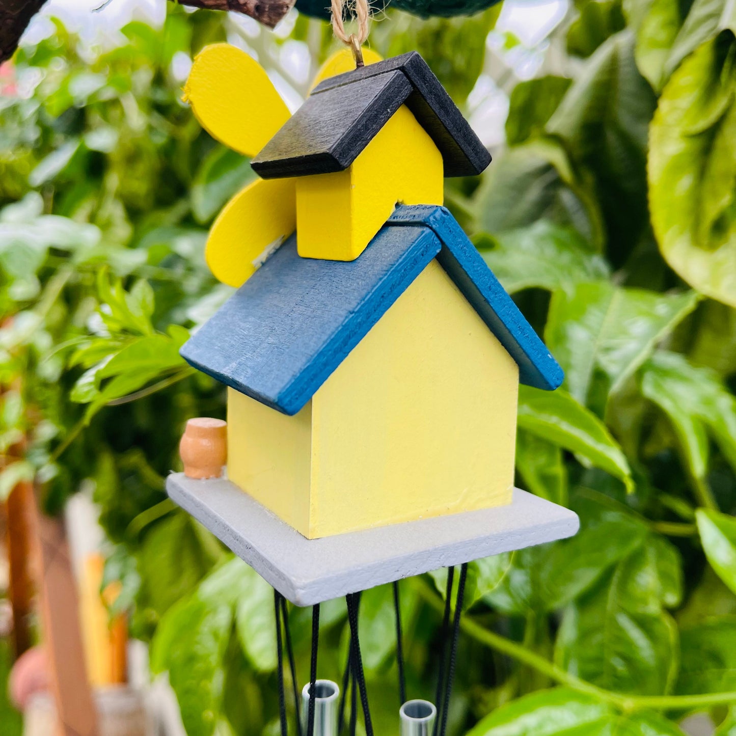 YEEYAYA Hand made wooden house wind chime