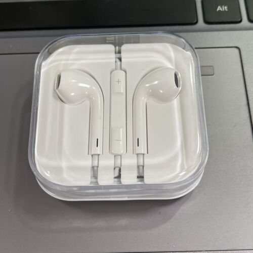 2pcs Earbuds for iPhone/iPod Ear Pods Wired 3.5mm Headphone New Sealed Earphone