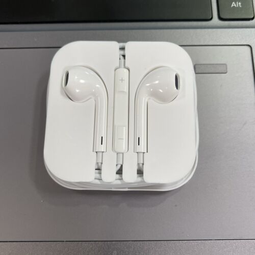 2pcs Earbuds for iPhone/iPod Ear Pods Wired 3.5mm Headphone New Sealed Earphone