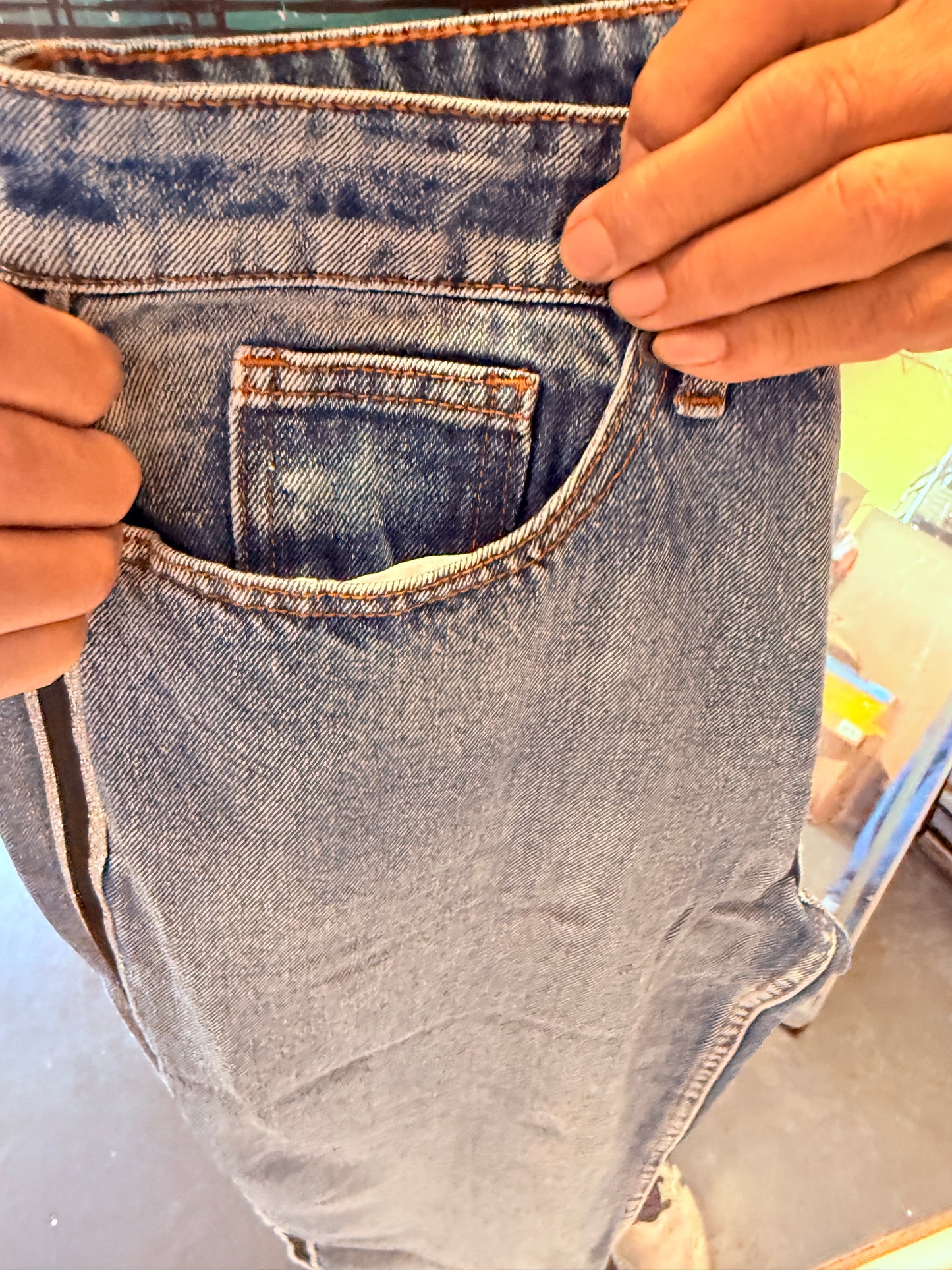 Jeans Clearance – 4,238 Pairs, 6 Pallets Los Angeles