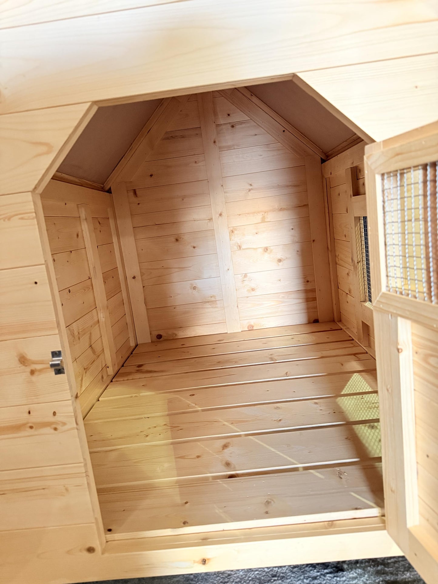 Versatile Wooden Dog House, Indoor/Outdoor, Pet/Storage/Play House/
