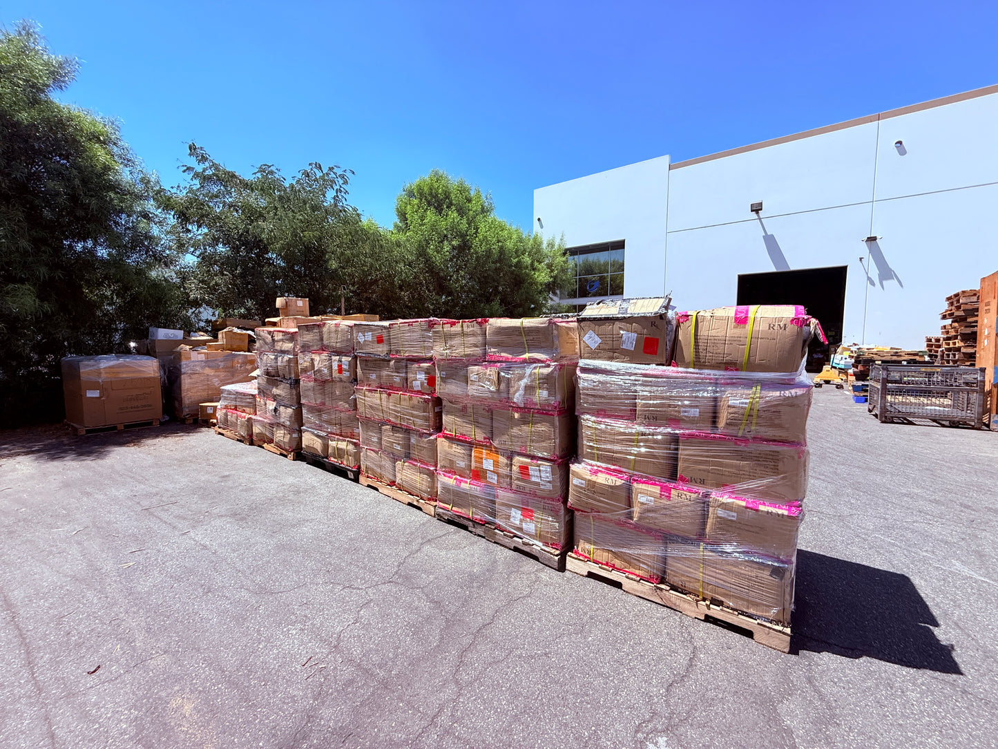 Jeans Clearance – 4,238 Pairs, 6 Pallets Los Angeles