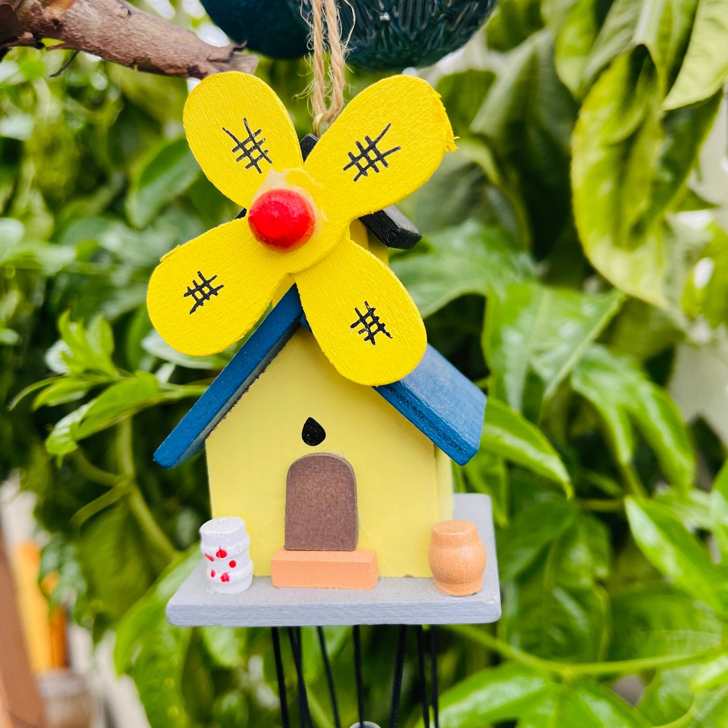 YEEYAYA Hand made wooden house wind chime